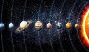 Пет планети в дъгова формация