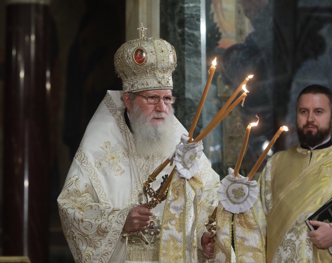 <p>В &quot;Св. Александър Невски&quot; бе отслужена празничната литургия за Бъдни вечер</p>
