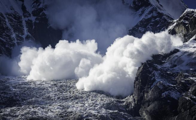 Туристи бяха частично затрупани от лавина на Мальовица
