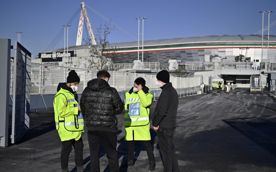 Отборът на Ювентус приема Наполи в дерби от 20-ия кръг