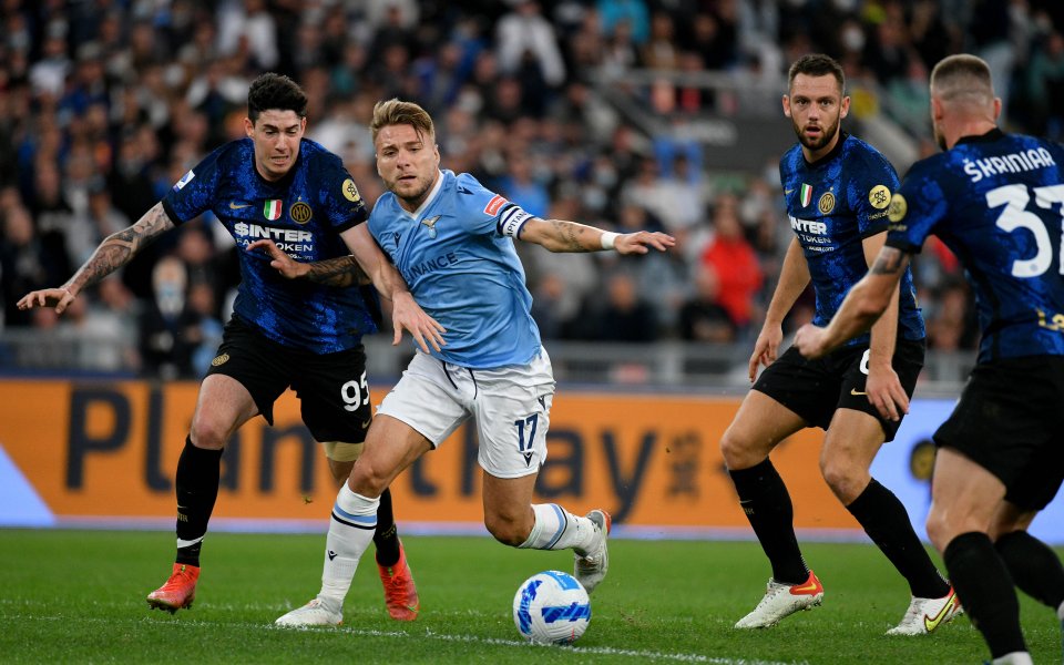 Италианският шампион Интер посреща тима на Лацио в едно от