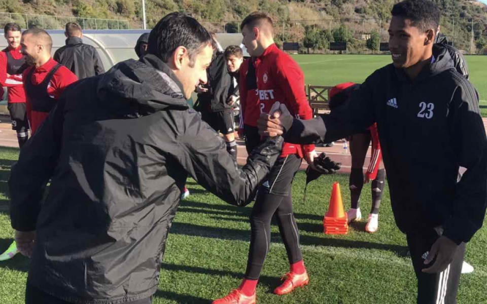 Отборът на ЦСКА анонсира, че нападателят Маурисио Гарсес вече е