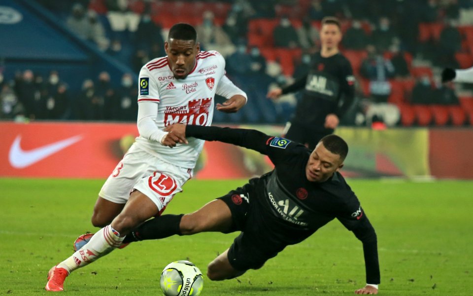 Брест победи с 1:0 като гост Лориен и продължава да