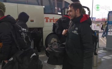 Волейболистите на Нефтохимик 2010 отлетяха за Полша където утре от