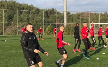 Българският ЦСКА продължи подготвителния си лагер в понеделник след като