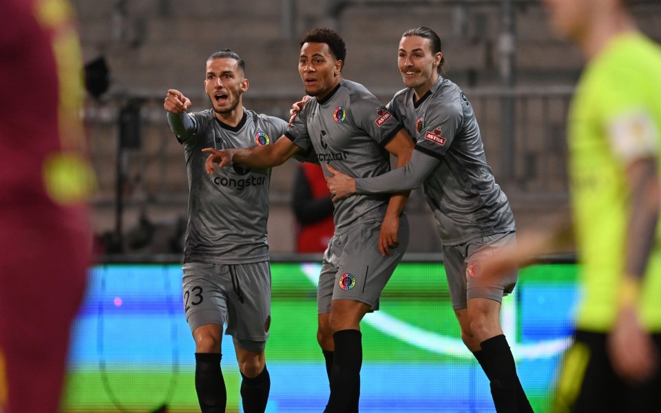 Санкт Паули - Борусия Дортмунд