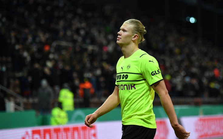 Ман Юнайтед се предаде в битката за Халанд