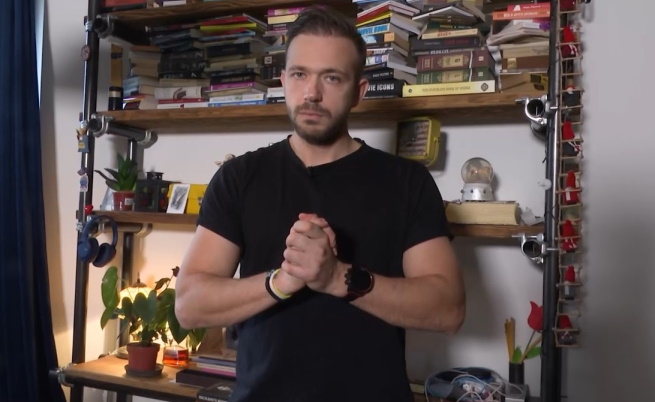  Алек Алексиев 