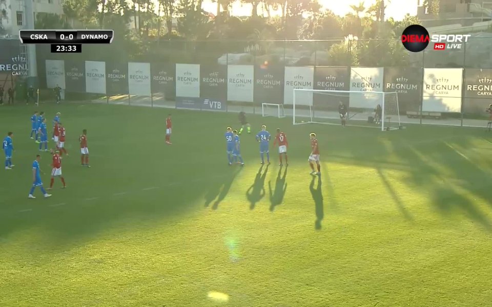 ЦСКА поведе в 23-ата минута от спорна дузпа, отсъдена след