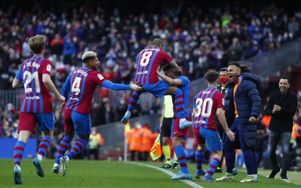 Барселона победи Атлетико Мадрид с 4:2 на &bdquo;Камп Ноу&rdquo; в