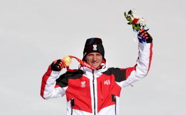 Трикратният олимпийски шампион Матиас Майер обяви незабавното си оттегляне от