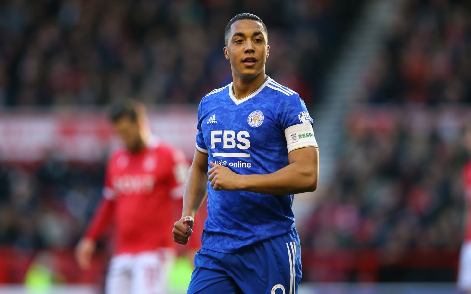 Отборът на Манчестър Юнайтед отчаяно иска да подпише с &bdquo;полузащитник