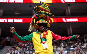 Феновете на Сенегал определено са едни от най колоритните по света