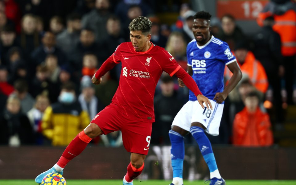 Отборите на Ливърпул и Лестър Сити игрят при в сблъсък