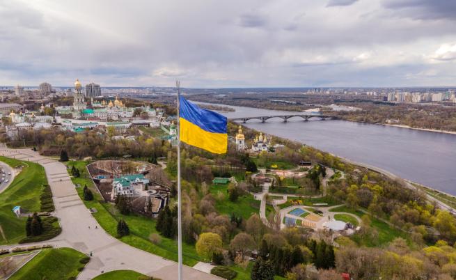 Украйна не вижда смисъл да затваря въздушното си пространство