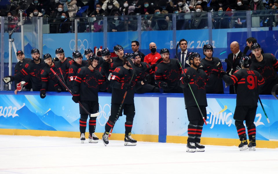 Канада е последният отбор, който се класира за четвъртфиналите на
