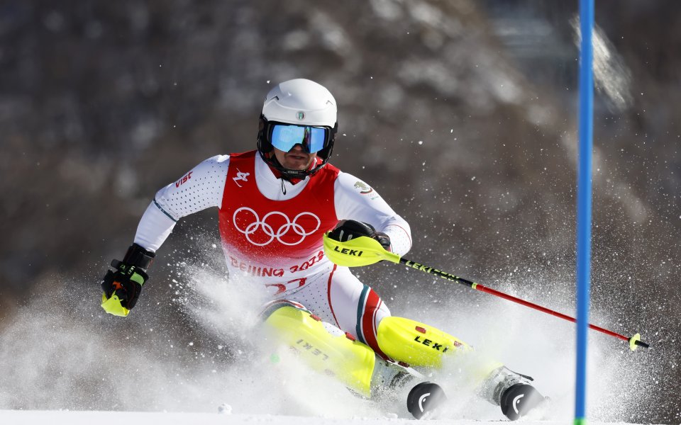 Българският скиор Алберт Попов даде 18-о време в първия манш