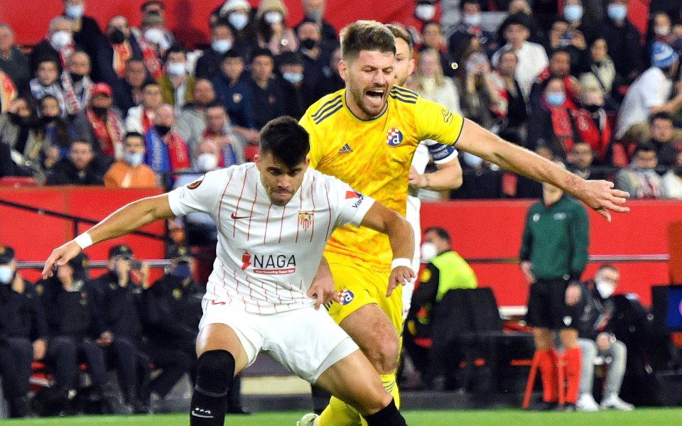 Севиля и Динамо Загреб играят при 1:1 в първи плейофен