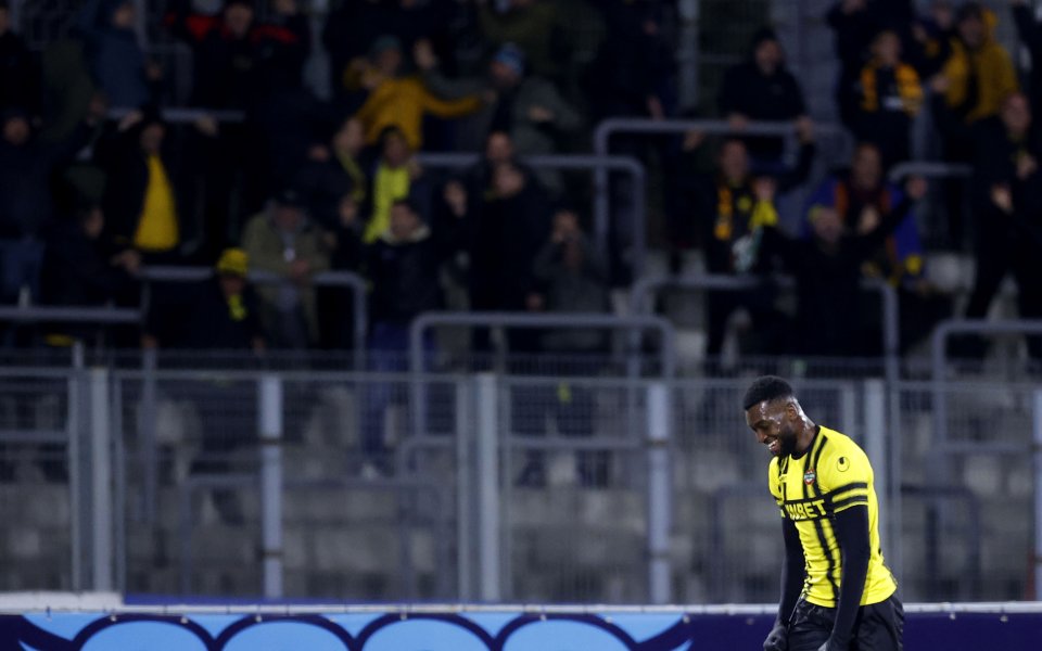 Ботев Пловдив се размина с лишаване от домакинство, след като