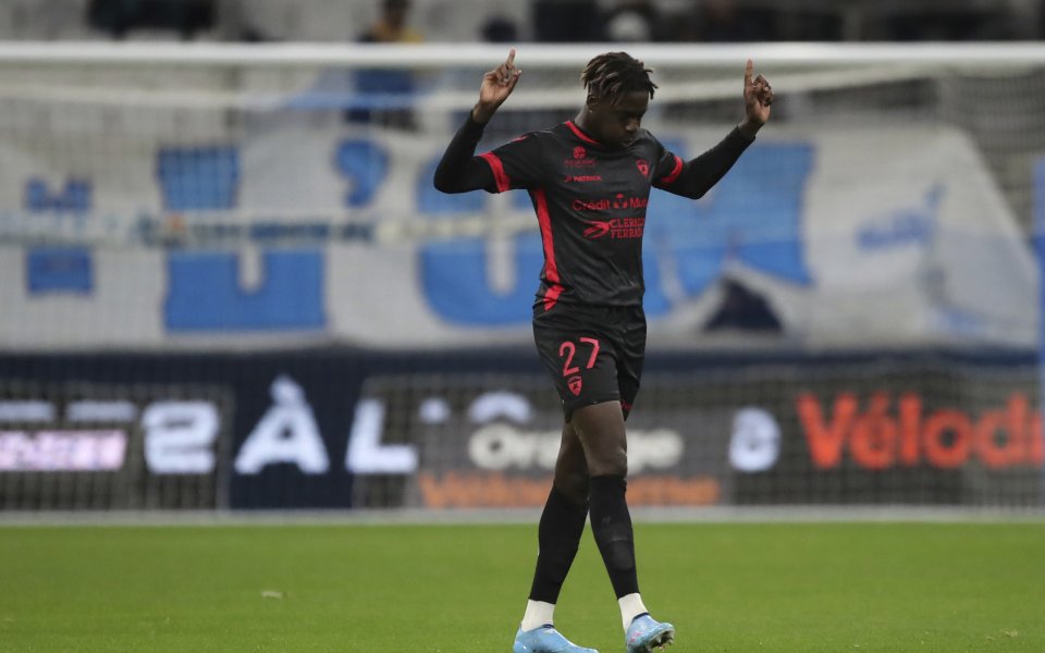 Клермон изненада Олимпик Марсилия и го победи с 2:0 като