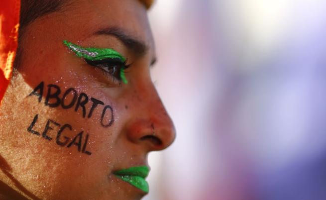 Колумбия - едва третата латиноамериканска страна, декриминализирала абортите