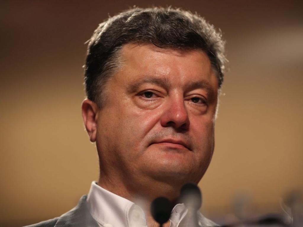 Бившият президент на Украйна Петро Порошенко е бил спрян на