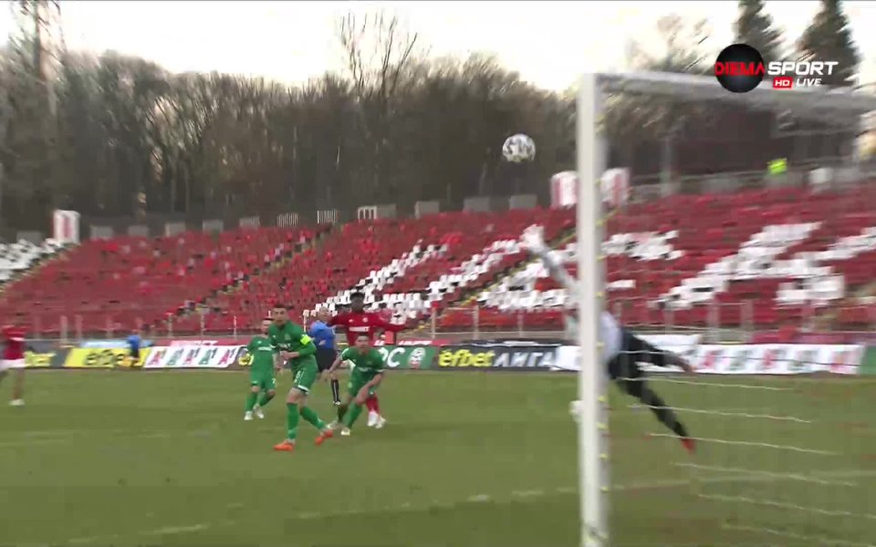 ЦСКА поведе с 2:0 на Ботев Враца с гол на