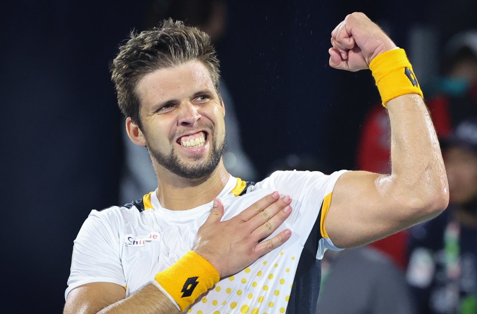 Иржи Весели - Денис Шаповалов 2:1 сета [6:7 (7), 7:6 (2), 7:6 (3)] / ATP 500, Дубай, 1/2-финал, 25.02.2022 г.