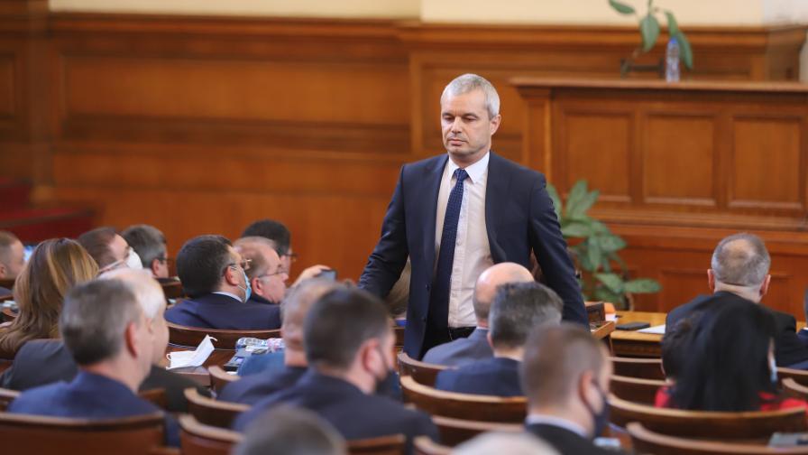 Костадинов: Този парламент е морално и управленски изчерпан