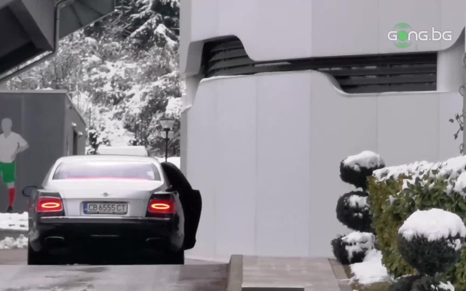 Президентът на Славия &ndash; Венци Стефанов пристигна на базата в