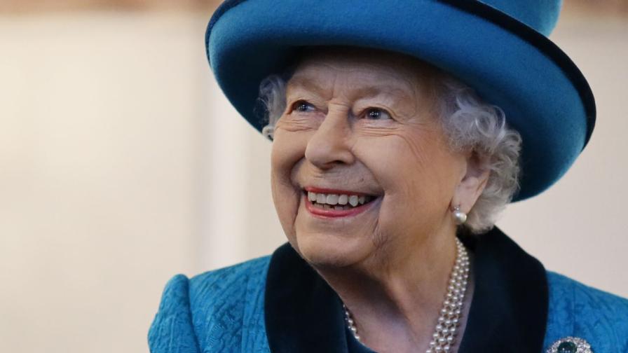 Кралица Елизабет II вече провежда виртуални срещи