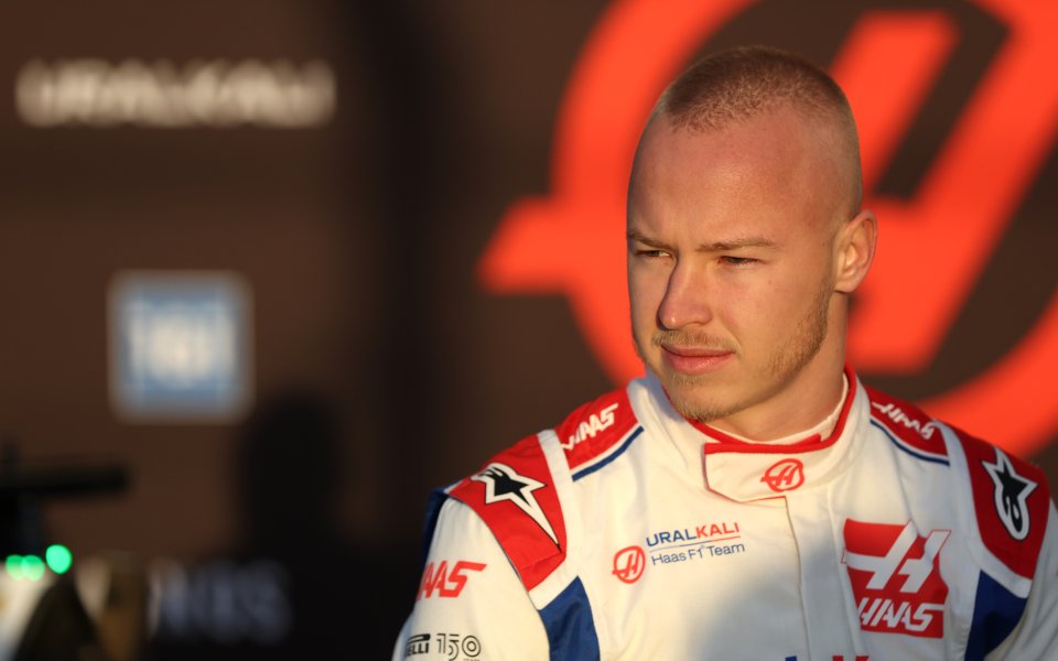 Отборът от Формула 1 Хаас не планира да прекратява договора