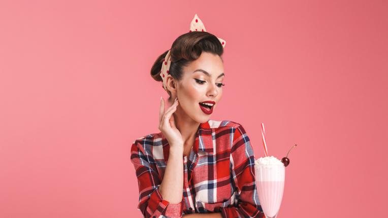  Как да се обличаш като „ доматено момиче “ това лято 