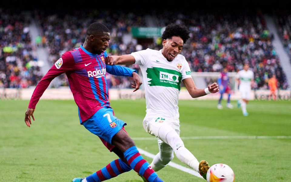 Отборите на Елче и Барселона играят при в сблъсък от