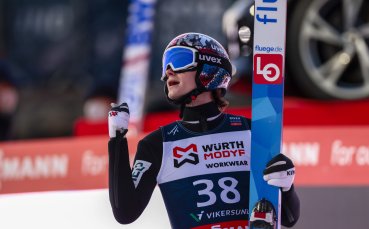 Норвежецът Мариус Линдвик води след първите два скока на Световното
