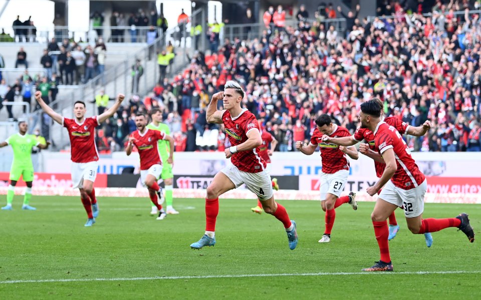 Фрайбург спечели труден, но сладък успех над Волфсбург с 3:2