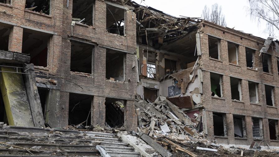 Двама загинали при руска атака над завод за самолети в Киев
