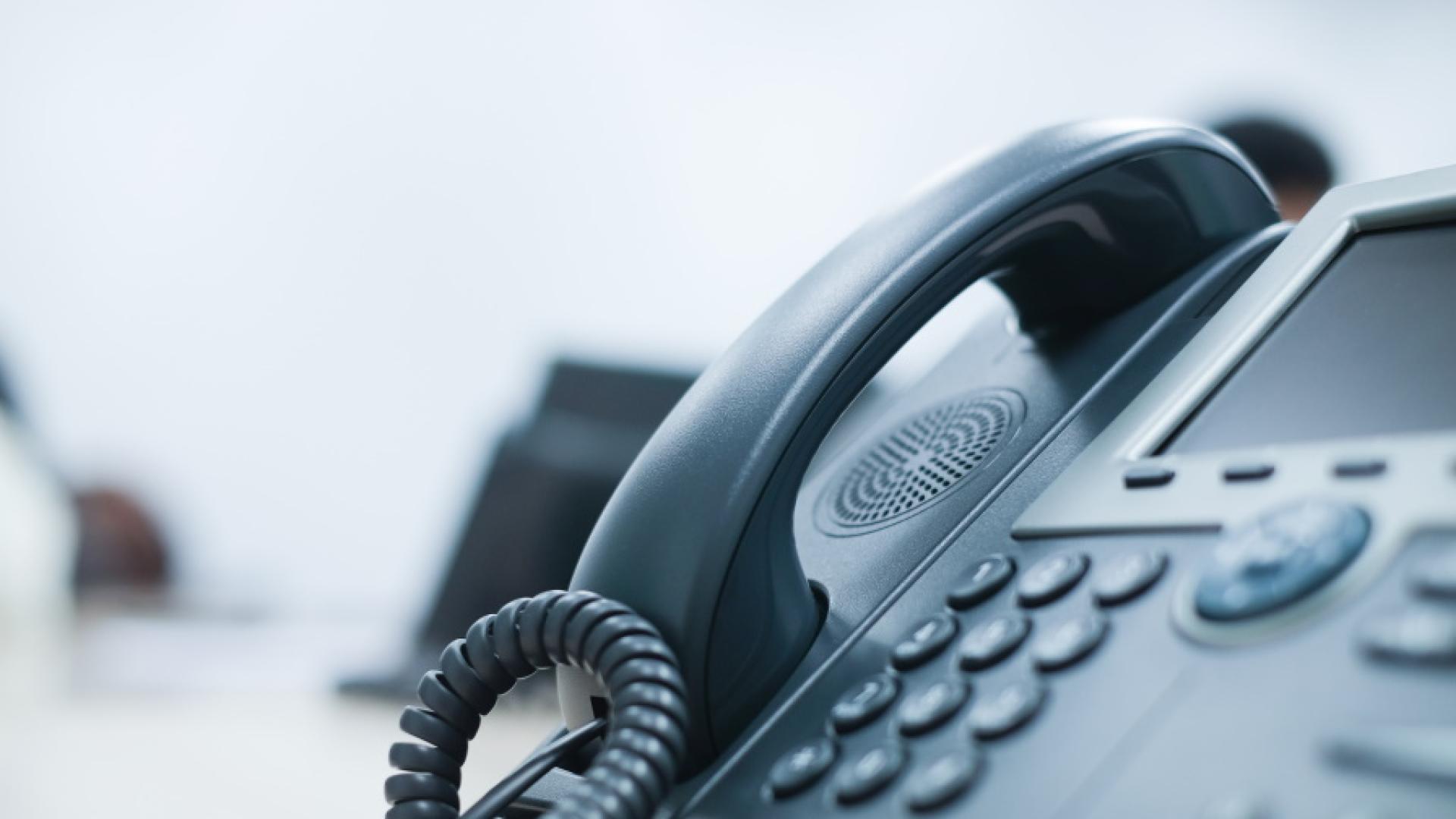 Столични полицаи задържаха мъж съпричастен към поредица телефонни измами  Една от