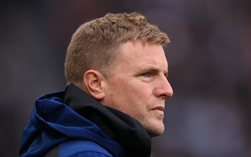 Мениджърът на Нюкасъл Еди Хау е приел факта, че постоянно