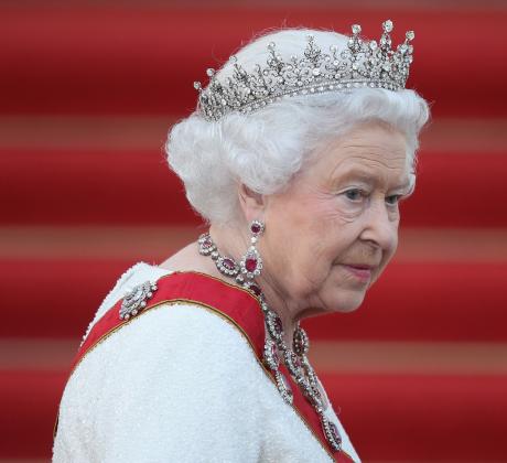 Кралица Елизабет II празнува 96 ия си рожден ден днес
