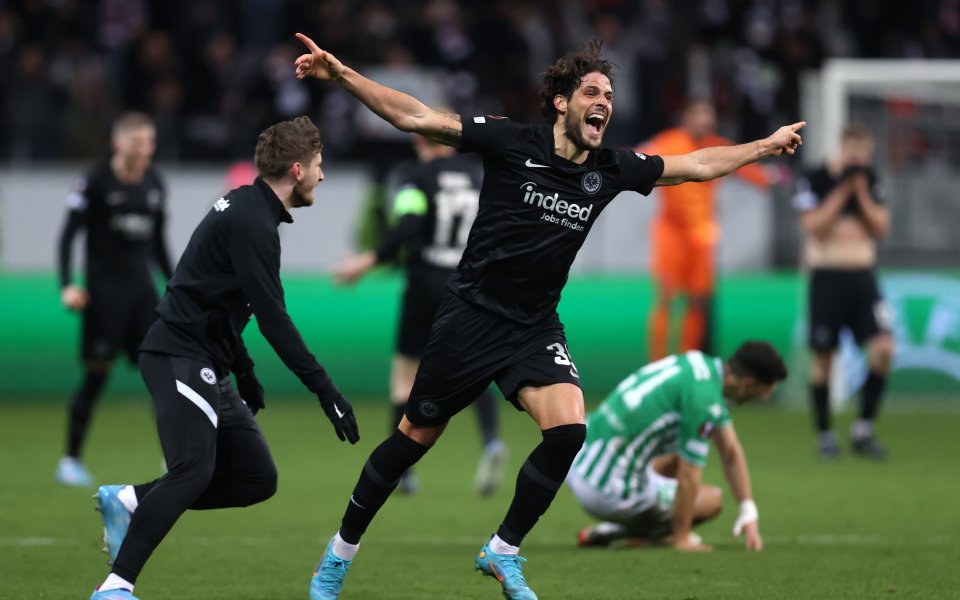 Айнтрахт Франкфурт трябваше да играе продължения срещу Бетис, за да