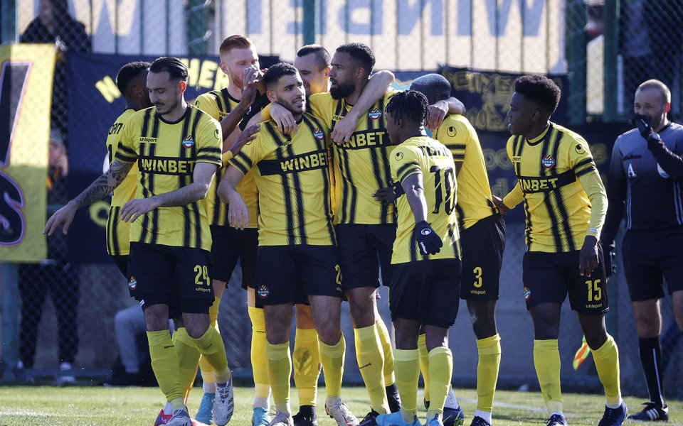 Ботев Пловдив се подсили с гвинейски офанзивен футболист. „Жълто-черните” привлякоха