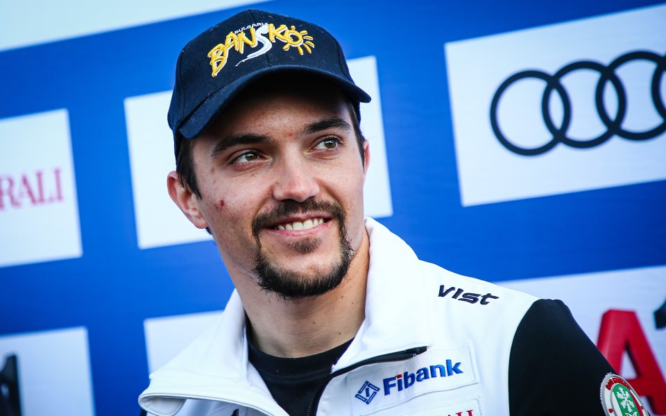 Най-добрият български алпиец Алберт Попов се завърна на родна земя