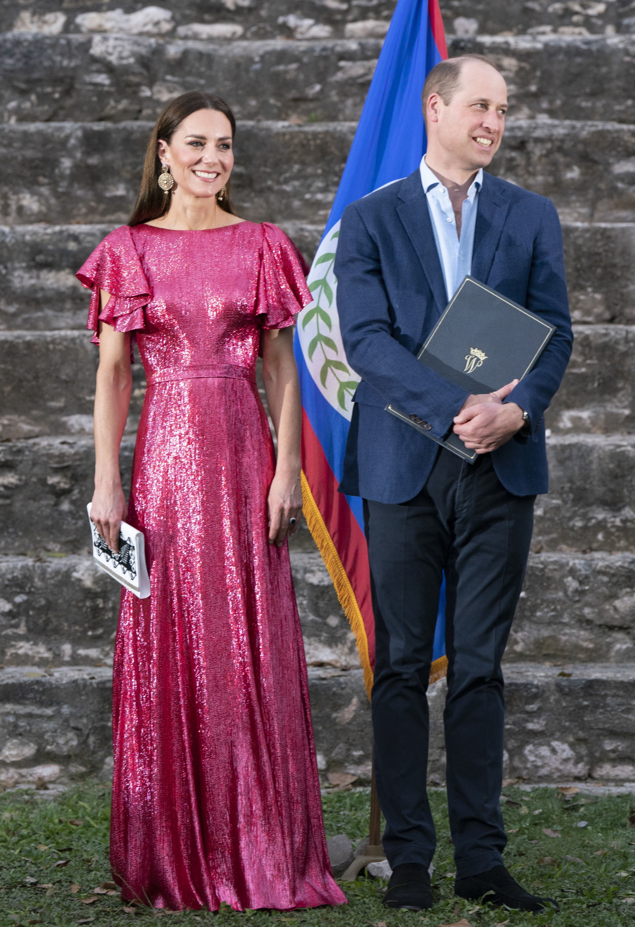 <p>Принц Уилям и херцогиня Катрин на специален приемв чест на платинения юбилей на кралица Елизабет II. Събитието се проведе в руините на маите в Кахал Печ близо до град Сан Игнасио в окръг Кайо в Белиз.</p>