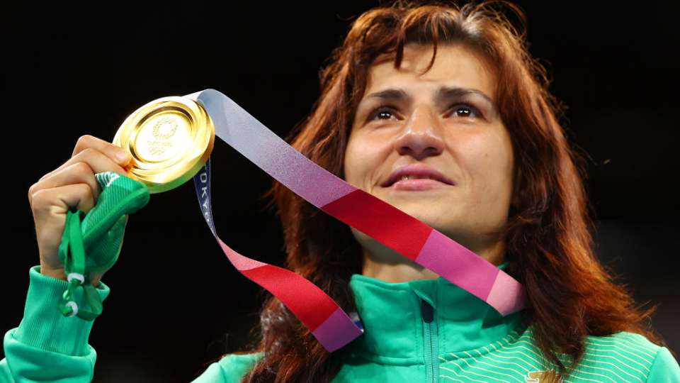 Спечелилата олимпийска титла в бокса миналото лято Стойка Кръстева е