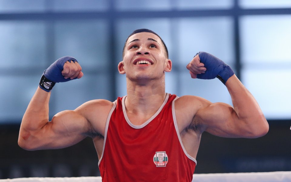 Трима българи се боксират за злато днес на Световния тур в Марибор