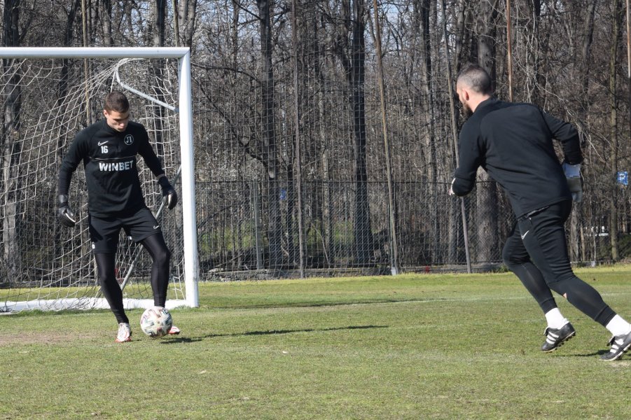 Локомотив Пловдив тренира по време на международната пауза1