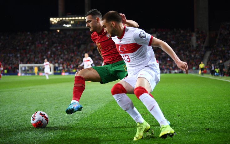 Португалия крачи към Мондиал 2022 след труден успех над Турция