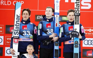 Словенските скакачачи заеха първите четири места в състезанието по ски