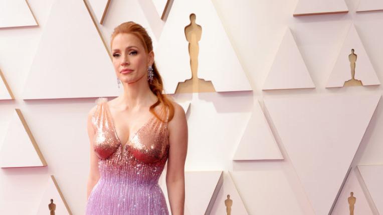  „ Оскари “ 2022: най-добре облечените звезди тази година 